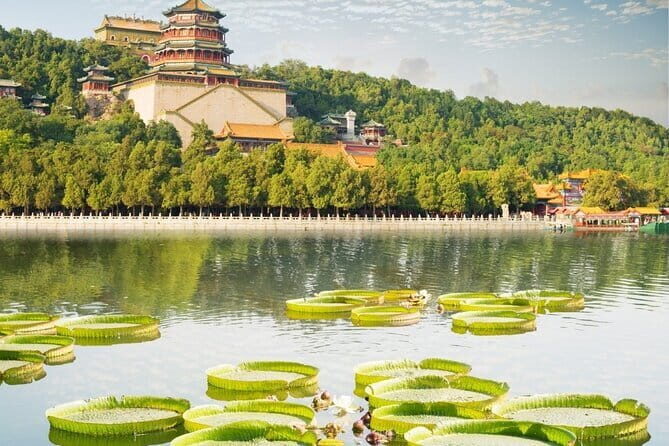 BusDa-Full-Day Bus Trips: Mutianyu, Summer & Old Summer Palaces - Summer Palace timing, gardens, and the Foxiang Ge Monday closure