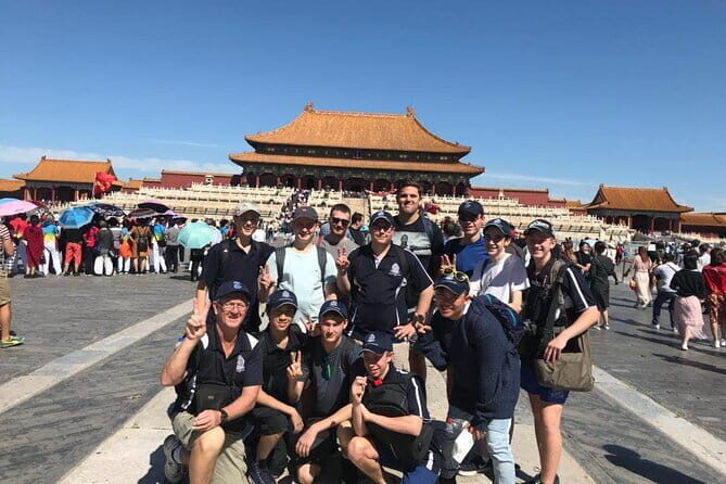 BusDa-Private Day Tours: Forbidden City & Mutianyu Great Wall - Private day flow in Beijing: pickup, guide, and a 10-hour plan
