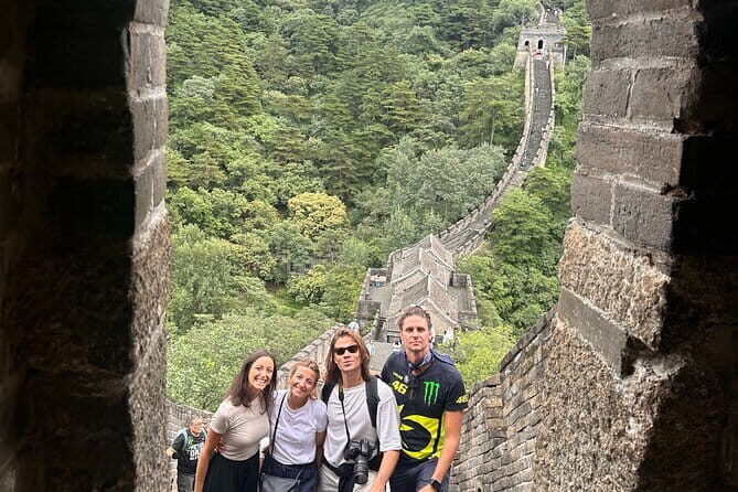 BusDa-Private Day Tours: Forbidden City & Mutianyu Great Wall - The calm in-between: 1.5 hours from the city to Mutianyu