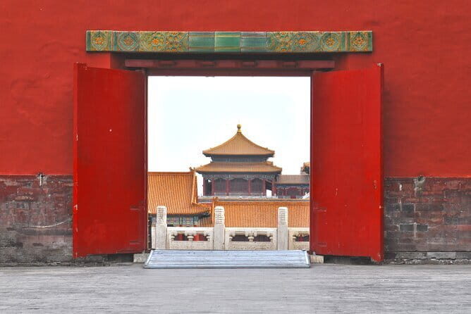 BusDa-Sunset Glow at Mutianyu Great Wall Night Bus Tour w/ Ticket - Cable car and scenic shuttle: why they reduce stress