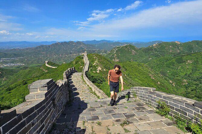 BusDa:Ancient Great Wall &Badaling Great Wall Full-day Bus Tour - Crowd Reality: What the VIP Passage Actually Helps With