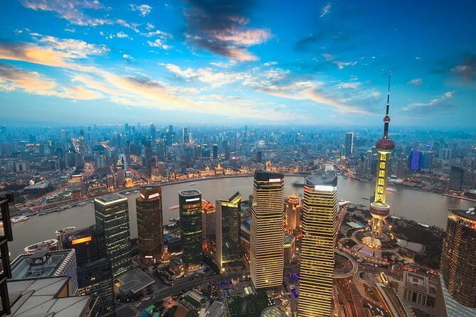 Din Tai Fung Dinner and VIP Class River Cruise Experience in Shanghai - Bund Walk-By: 19th-Century Shanghai Before the River Lights
