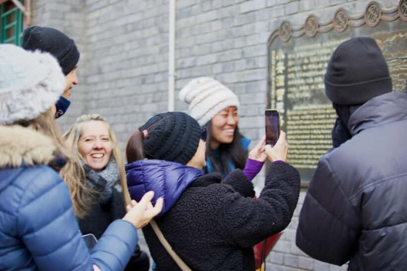 Discover Old Beijing: Hutong Walking Tour & Calligraphy - Getting oriented at 北京湖广会馆 and the Hufangqiao meeting point