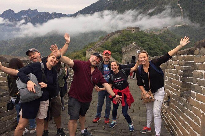 Great Wall & Forbidden City Layover Small Group Tour (8AM-4PM) - Finding your guide at Beijing Capital’s Terminal 3 Starbucks