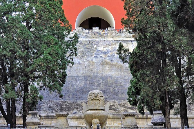Great Wall of China at Badaling and Ming Tombs Day Tour from Beijing - Ming Tombs at Changling: what you’ll see in the Ming emperor burial complex
