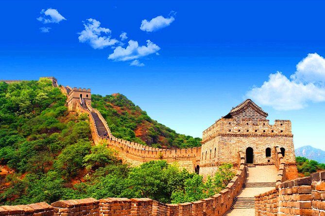Great Wall of China at Badaling and Ming Tombs Day Tour from Beijing - Cable car vs walking: choose your effort level at Badaling