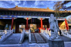 Half Day Tour To Lama Temple and Confucius Temple in Beijing - Hotel pickup at 08:30 or 13:30: the easiest way to start