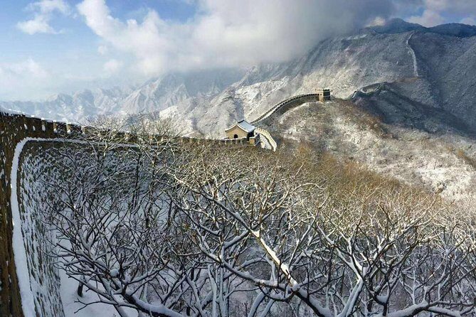 Layover Private Tour to Mutianyu Great Wall from Capital Airport ( PEK) - Lunch and Guided Upgrade: Comfort Without Delay