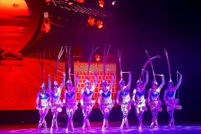 Liyuan Theatre Peking Opera Ticket - The craft you’ll notice fast: makeup, music, dancing, and stage acting