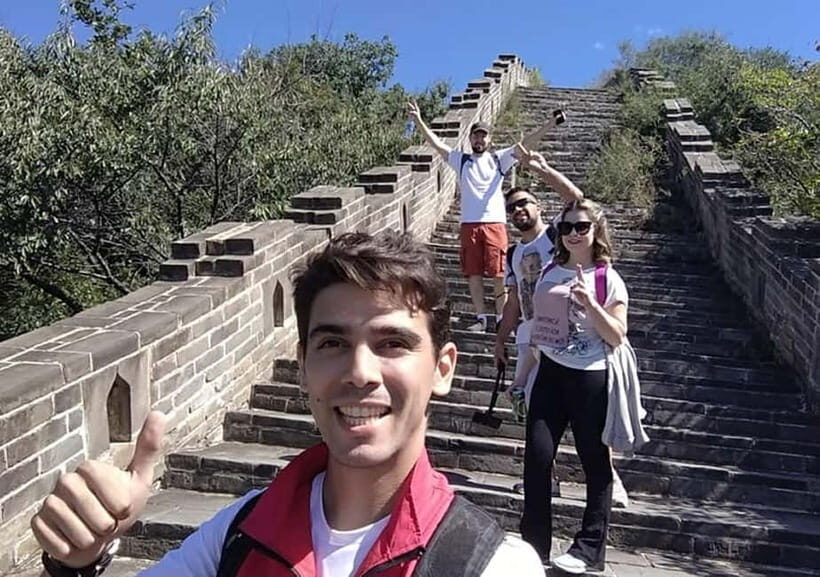 Mutianyu Great Wall 5-KM Guided Hike with Uphill Cable Car - Midday Break at MuBus: Tea, Snacks, and a Real Lunch Option
