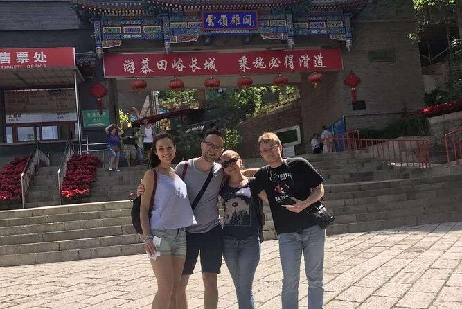 Mutianyu Great Wall and Summer Palace Trip with English Driver - Crowd reality: what to do when Beijing gets loud