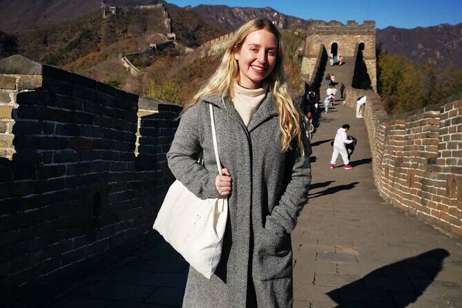 Mutianyu Great Wall Private Round Trip - Guides and language help: drivers with translation tools and real explanations