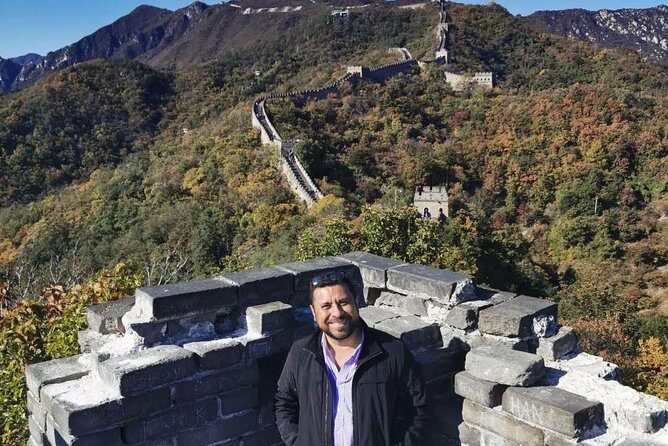 Mutianyu Unlocked: Private Spanish-Guided Great Wall Adventure - Your time on the wall: panoramic views plus a guide who shoots