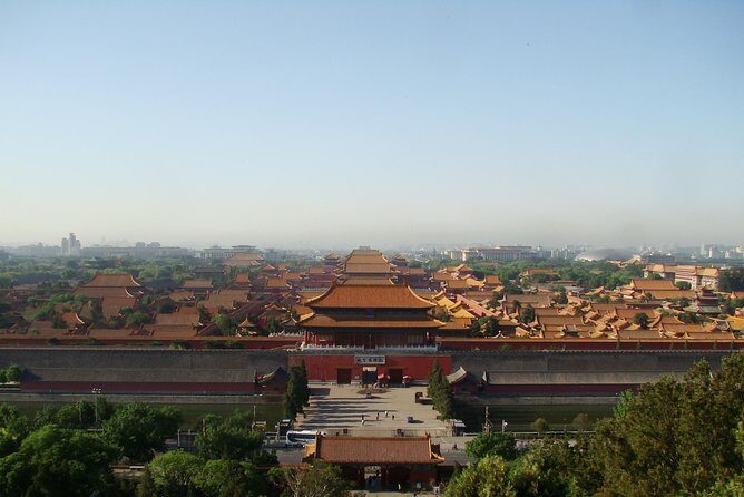 Private All-Inclusive Day Trip to Great Wall, Tian'anmen Square and Forbidden City - Lunch and Breaks: Traditional Multi-Course Food (Plus a Vegetarian Choice)