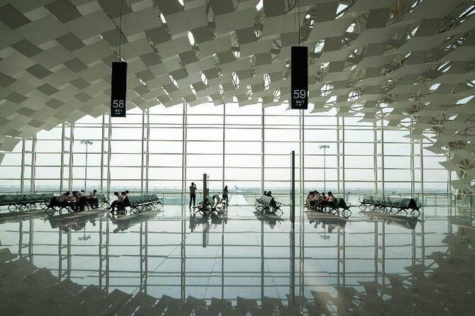 Private Beijing Airport Arrival Transfer to Hotel - Finding your driver at Beijing Capital Airport (PEK) without the maze