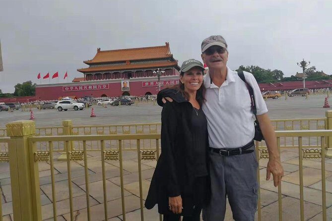 Private Beijing City Tour to Forbidden City, Temple of Heave, Summer palace - Tiananmen Square: a fast orientation at the Gate of Heavenly Peace
