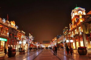 Private Beijing Night Walking Tour with Flag Lowering Ceremony at Tiananmen Square - Meeting your guide (and keeping the walk actually enjoyable)