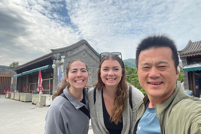 Private Car And Driver Service For Beijing City Tours - The 8-hour format: driving plus real waiting time