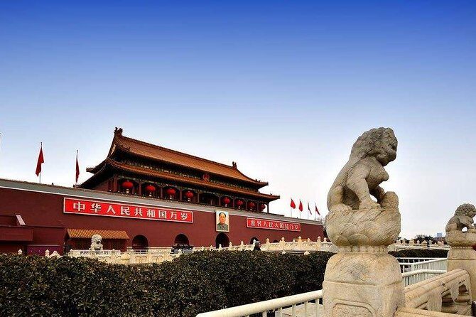 Private Customized Beijing Layover Tour of City Highlights - Tiananmen Square: a fast-moving moment with big meaning
