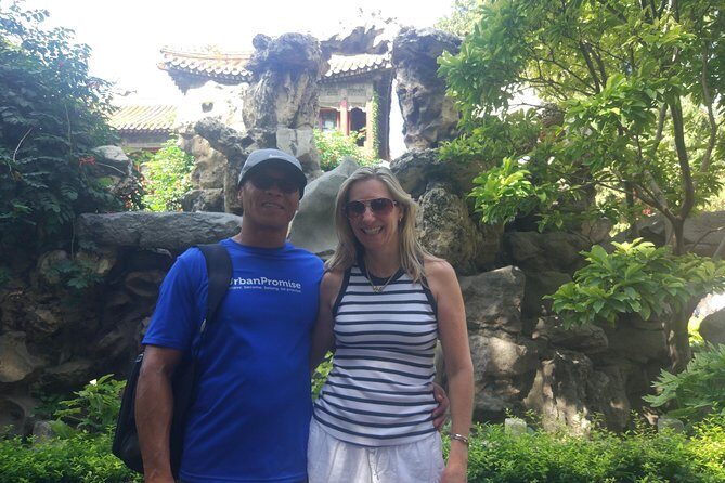 Private Day Tour to Tiananmen Square, Forbidden City and Hutong by Public Transportation - Imperial Garden + Jingshan Park: Small Time, Big Payoff