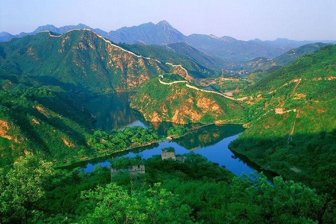 Private Hiking Day Trip to Huanghuacheng Water Great Wall - Why Huanghuacheng feels different from the usual Great Wall stops