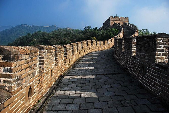 Private Round Trip Transfer Service To Mutianyu Great Wall - Walking the Wall on a 5 km Stretch: Watch Towers, Views, and Smart Pacing