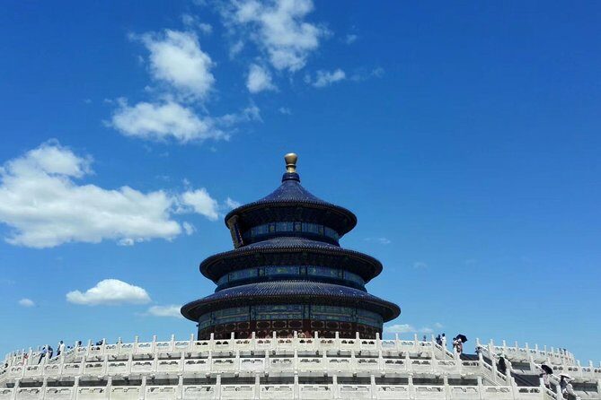 Private Tour: Temple of Heaven with Roast Duck and Acrobatic show - Your private English guide: more than translation