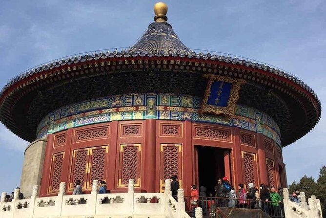 Private Tour: Temple of Heaven with Roast Duck and Acrobatic show - Who should book this Temple of Heaven plus duck and acrobat show?