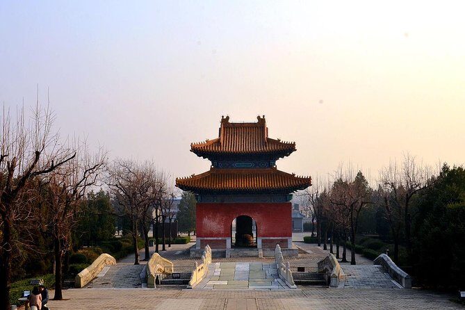 Private Transfer: Badaling Great Wall & Ming Tombs with VIP Pass - Door-to-door logistics that actually save your energy