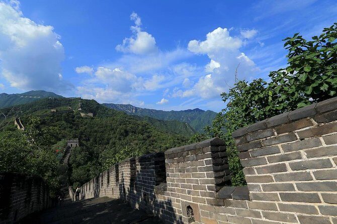 Private Transfer to Mutianyu Great Wall with professional driver - A smooth, early start from Beijing’s metro area