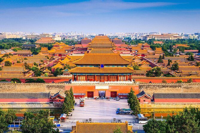 Quality Coach Day Tour to Tiananmen Square and Forbidden City plus Badaling Great Wall - Weather, crowds, and the group size reality (max 45)