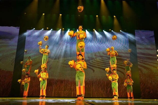 Red Theater Beijing Acrobatic Show Tickets Discount - Who should book this Red Theatre acrobatics ticket