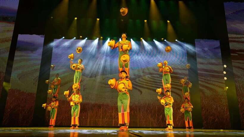Red Theatre Beijing Acrobatic Show Tickets - How the tickets work (and how people get confused)