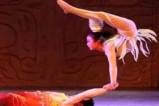 Red Theatre Beijing Acrobatics Show Ticket - The show itself: what happens during the 60 minutes