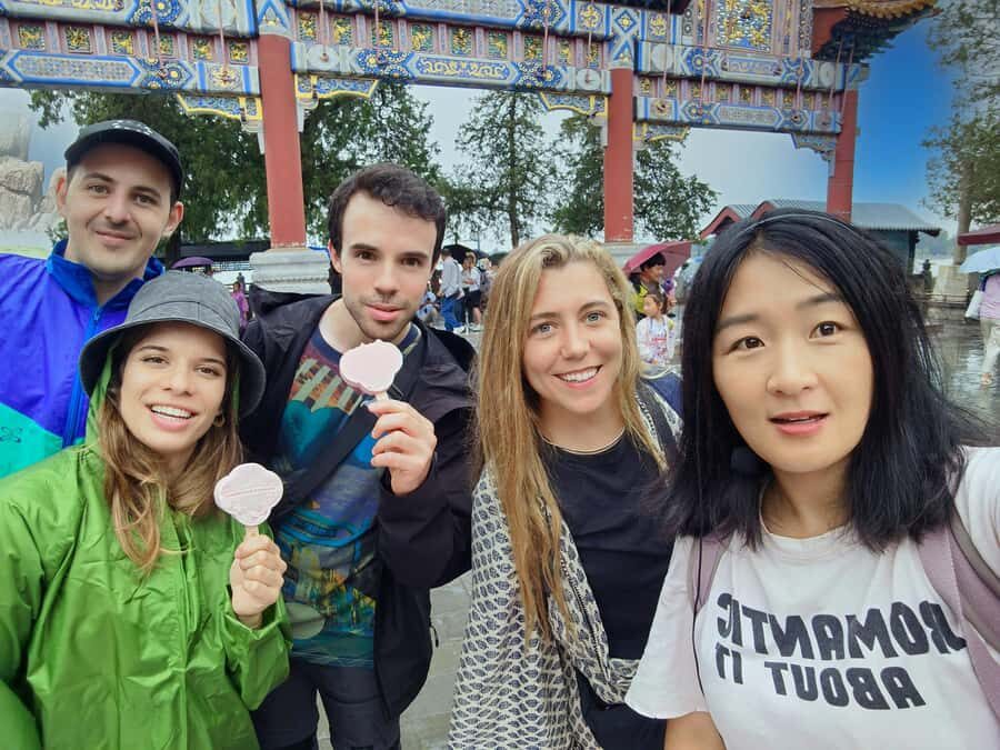Temple Heaven, Summer Palace, Lama Temple, Hutong Bus Tour - Hutongs at lunchtime: old Beijing without the pressure