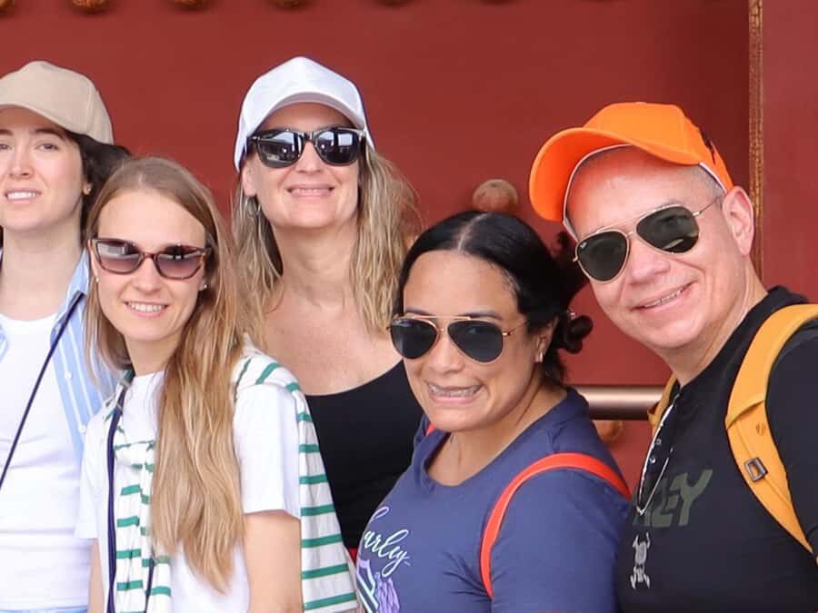 Temple Heaven, Summer Palace, Lama Temple, Hutong Bus Tour - What makes the guide matter more than you think