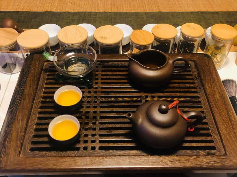 Traditional Chinese Tea Ceremony Experience - Staff interaction matters: Richard and the tea master explain the why