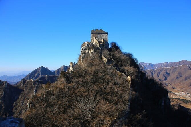 VIP Hiking Adventure Tour for Jiankou Great Wall - The long walk rhythm: finishing in about 4–5 hours and roughly 8 km of downhill