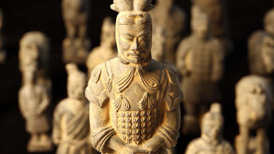 Xian: Bus Tour of Terracotta Warriors With Guide & Lunch - Key things you’ll notice on this tour
